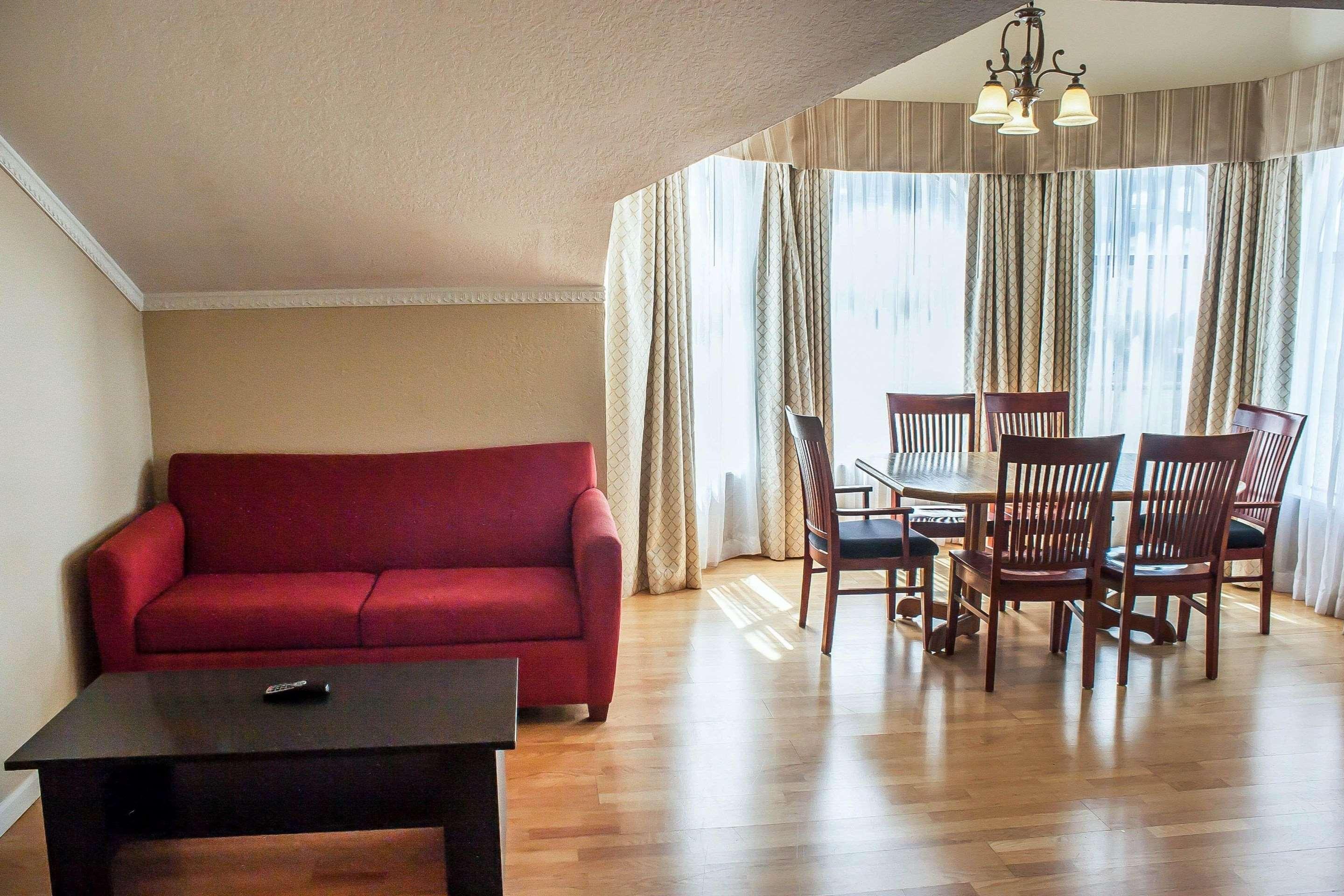 Quality Inn & Suites Fife Seattle Exteriör bild