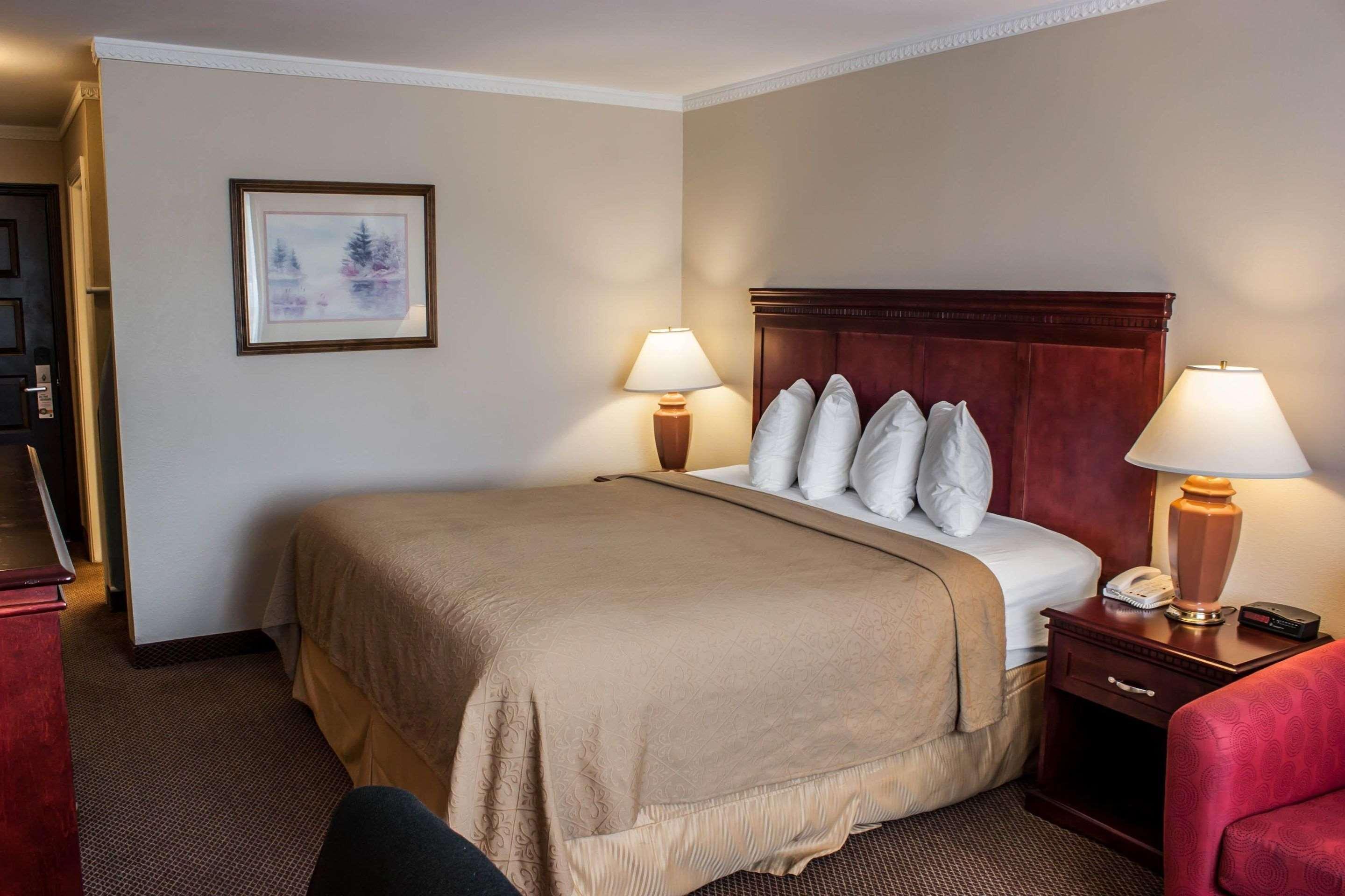 Quality Inn & Suites Fife Seattle Exteriör bild